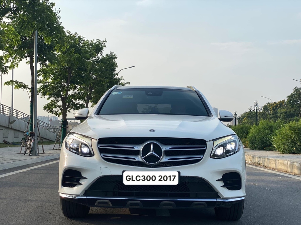 Mercedes GLC 300 Thông số Bảng giá  Ưu đãi tháng 042023